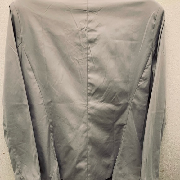 SOLD ✅ Grey Lightweight Jacket - NWOT - L - Picture 4 of 10